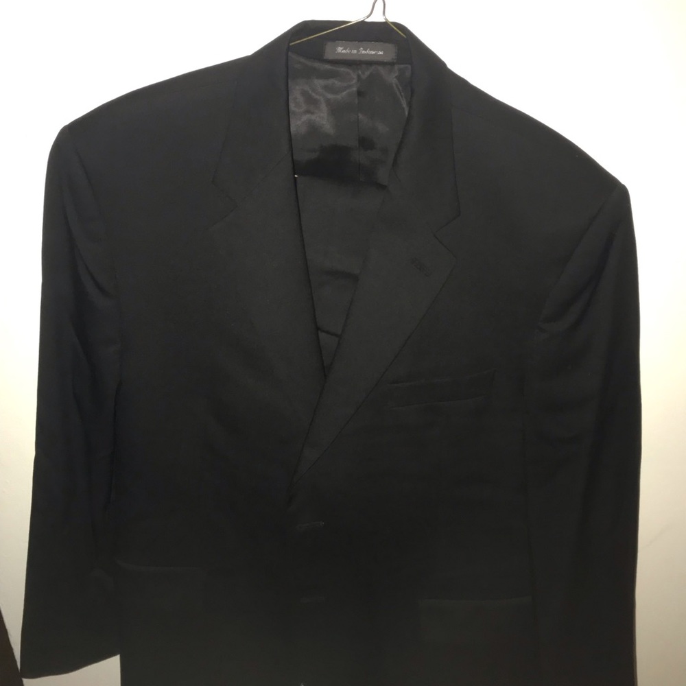 Chaps suit